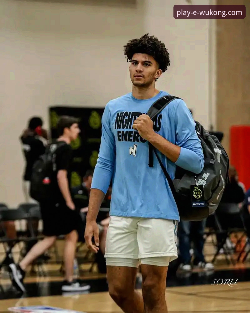 实时观赛平台 卡梅隆·布泽尔的NBA之路,能在悟空体育平台见证什么样的篮球传承?